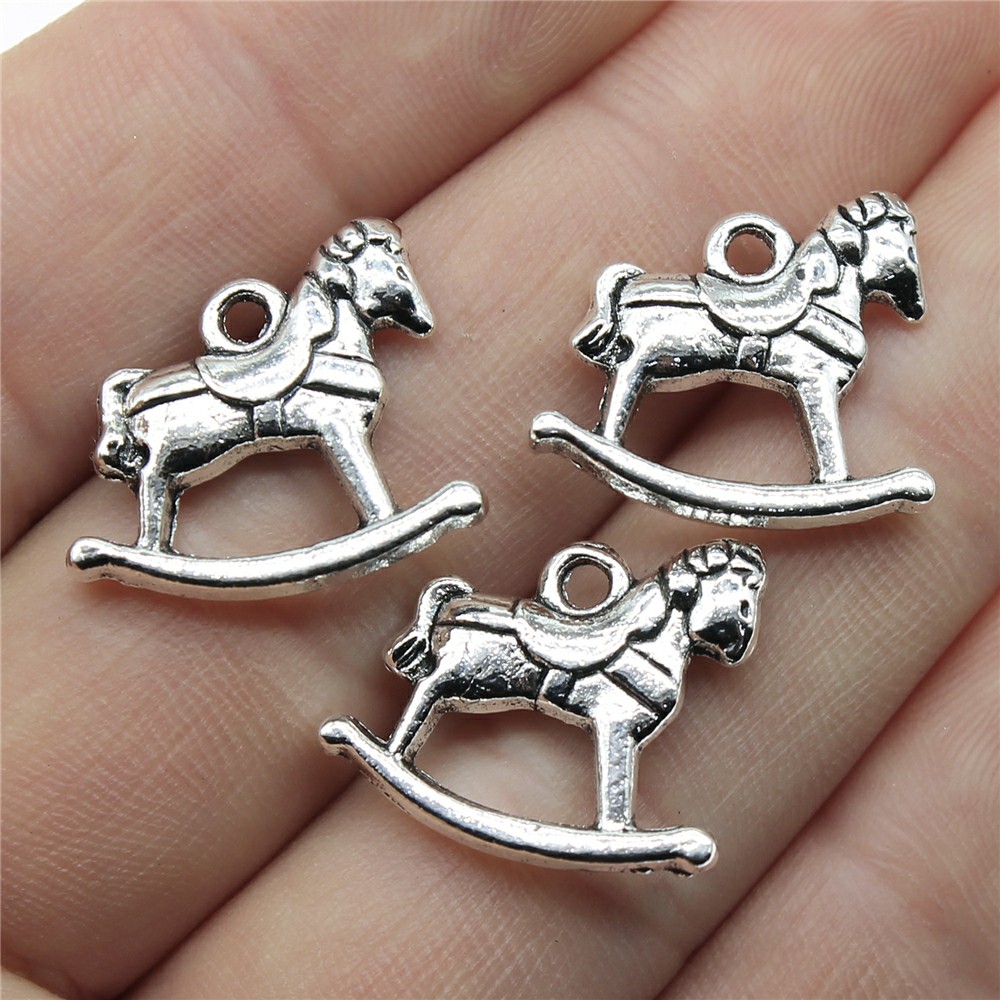 WYSIWYG 4pcs Charms Accessorie - Vintage Fashion Toys recension och pris