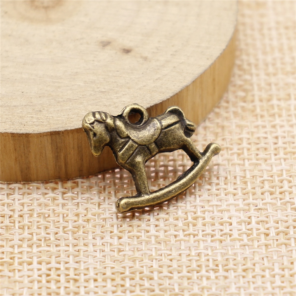 WYSIWYG 4pcs Charms Accessorie - Vintage Fashion Toys recension och pris