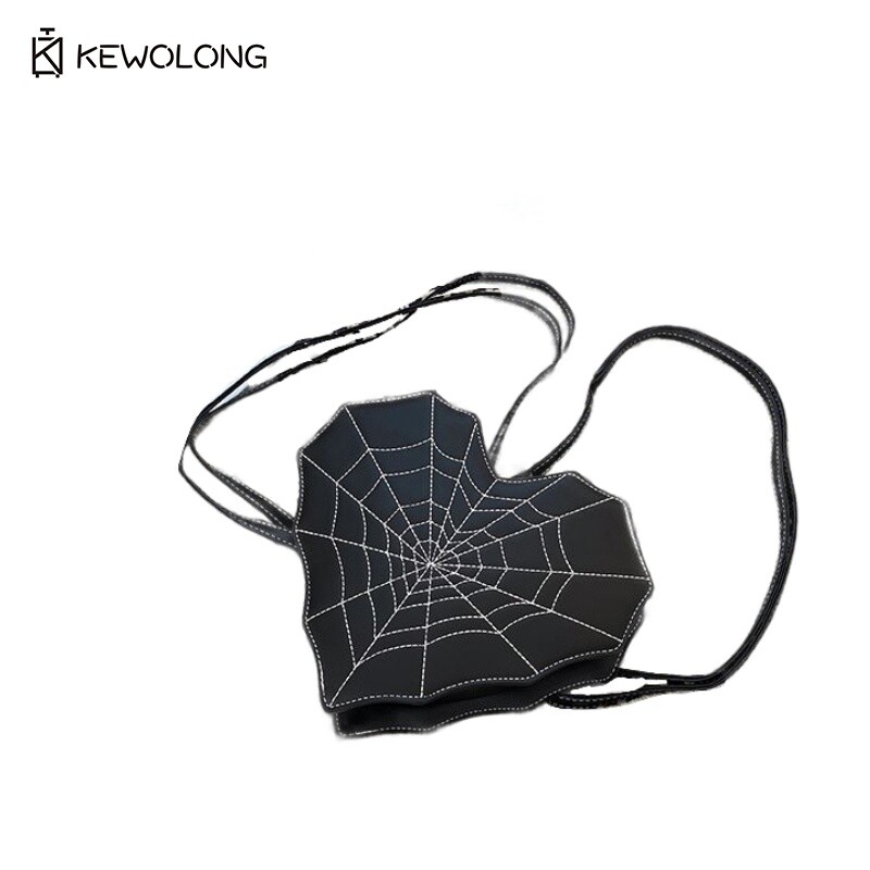 Gothic Bat Shape Shoulder Bag  - French Vintage Fashion recension och pris