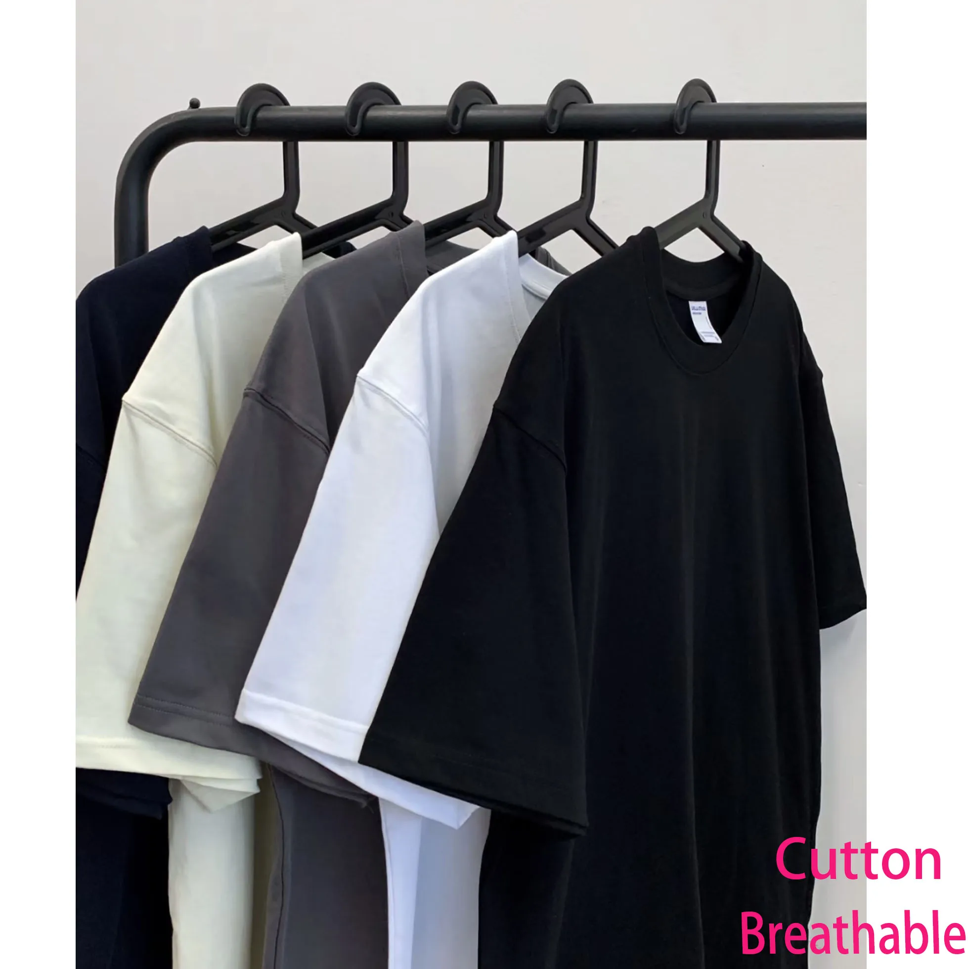 SAXON 747 Strangers In The Nig - Vintage Fashion Logo recension och pris