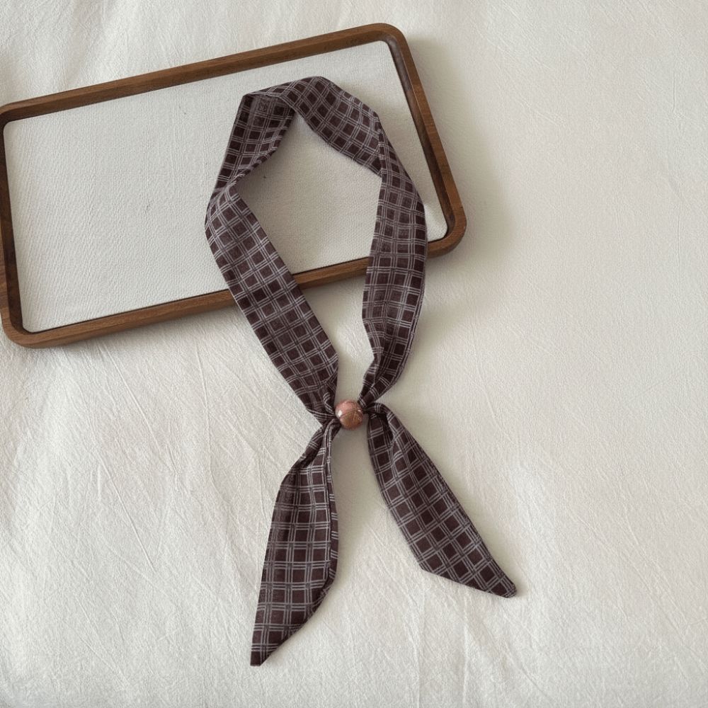 New Vintage Thin Polka Dot Nec - French Vintage Fashion recension och pris